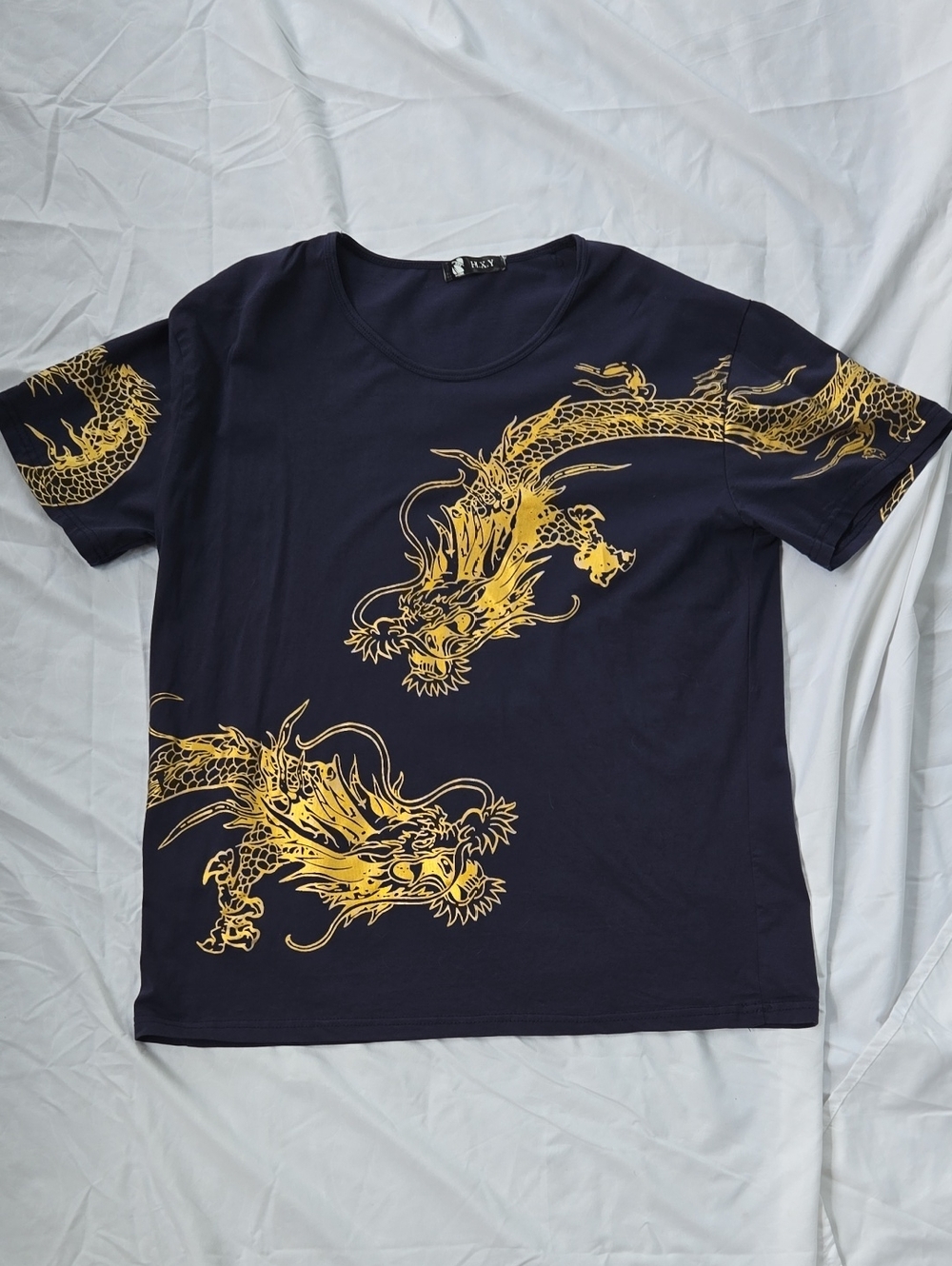 Men's Unisex Tshirt Navy Blue 2 Gold Dragons On Front And A Bit On Back Size M.